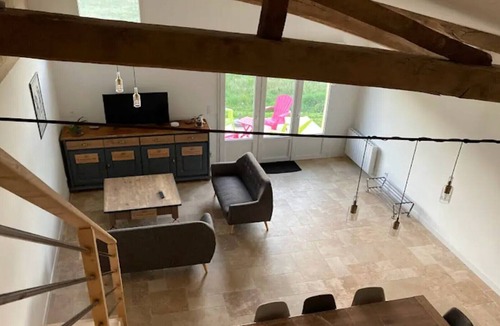 Saint-Denis-de-Pile Bed & Breakfast | Guest Room Saint-Emilion with Shared Terrace, Shared Garden and Wi-Fi