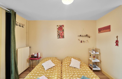 Neuvic Bed & Breakfast | Guest Room - La Bonbonnière