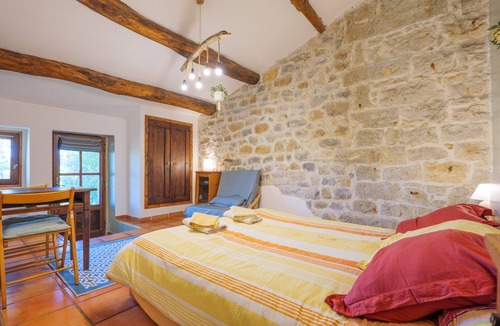 Banne House | Guest Room “La Louve” with Mountain View, Private Pool and Private Terrace
