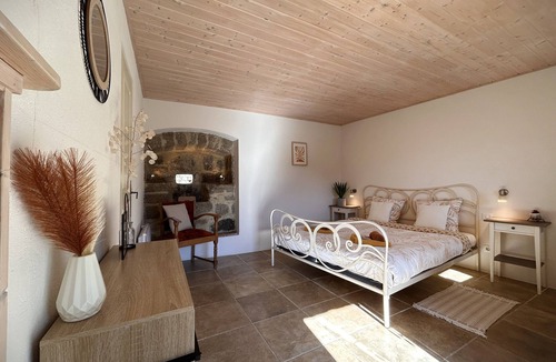 Sablieres Bed & Breakfast | Guest Room “La Montselgues” with Mountain View, Shared Pool, Private Terrace
