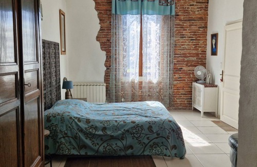 Leguevin Bed & Breakfast | Guest Room “La Moyenne” with Shared Garden and Wi-Fi