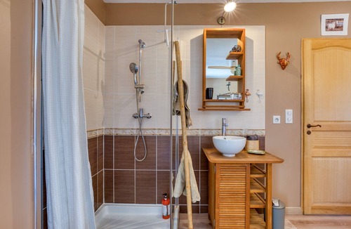 Vauvert Bed & Breakfast | Guest Room "La Petite Camargue" with Private Pool, Shared Terrace, and Wi-Fi