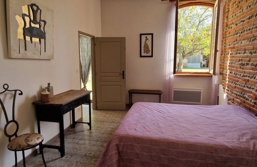Leguevin Bed & Breakfast | Guest Room "La Petite" with Shared Garden and Wi-Fi