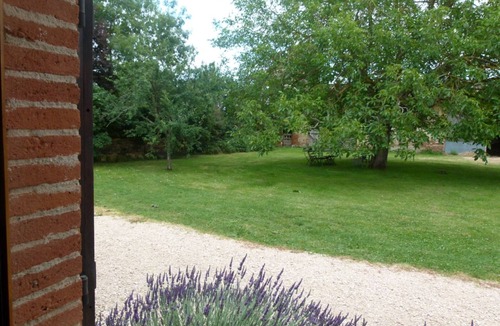 Leguevin Bed & Breakfast | Guest Room "La Petite" with Shared Garden and Wi-Fi