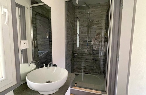 Valojoulx Bed & Breakfast | Guest Room “La Simple” for 2 with Pool in a Peaceful Setting