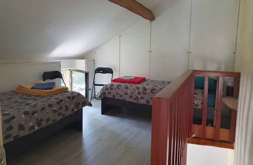 Boussac Bed & Breakfast | Guest Room 'Les Plat ânes' with Wi-Fi