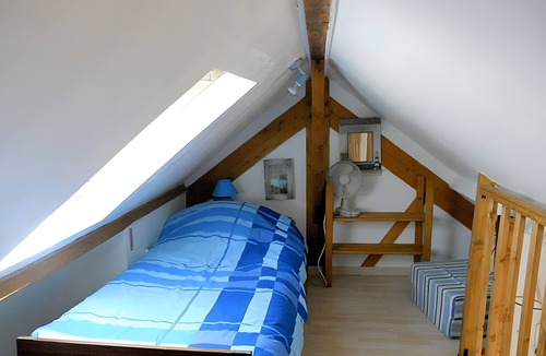 Saint-Guinoux Bed & Breakfast | Guest Room “Plaisir de mer” with Shared Pool, Terrace and Wi-Fi