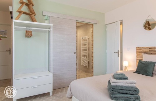 Seynod Bed & Breakfast | Guest Room "Room 3 - Scandinavian" with Mountain View, Shared Terrace, and Wi-Fi