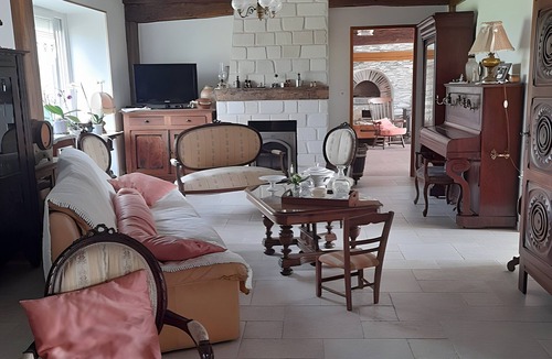 Saint-Bon Bed & Breakfast | Guest Room “Room 3” with Shared Pool, Communal Terrace and Wi-Fi
