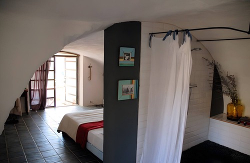 Vagnas Bed & Breakfast | Guest Room “Sur L’eau”