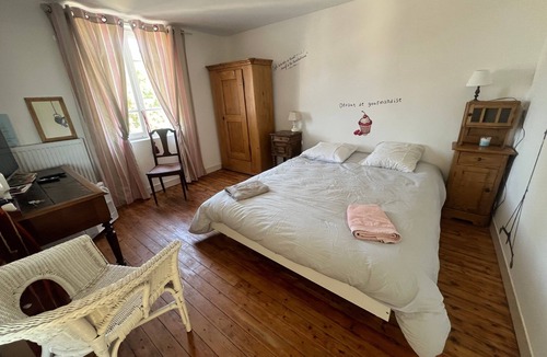 Les Cites Bed & Breakfast | Guest Room with Shared Terrace, Private Garden and Wi-Fi