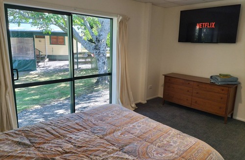 Karamu House | Guest studio overlooking farmland