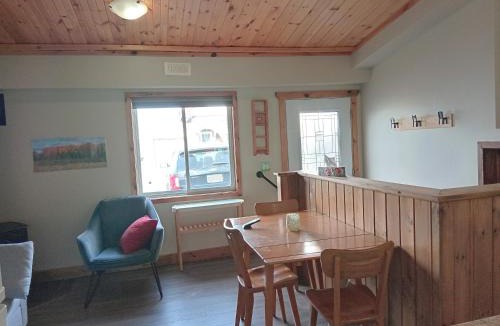 Smiths Falls House | Guest Suite