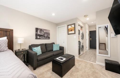 Winter Park Apartment | Guest Suite Downtown Winter Park GREAT LOCATION