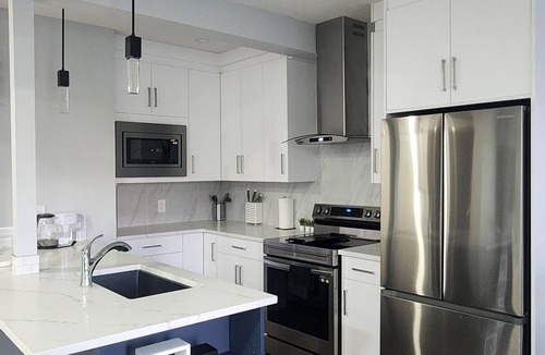 Evanston House | Guest suite in Northwest Calgary