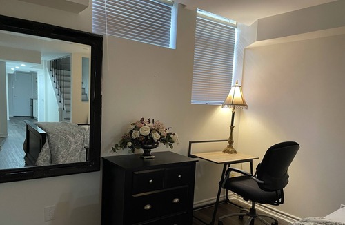 New Tecumseth House | Guest Suite in Quaint Alliston, New Tecumseth