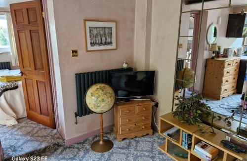 Saltford Apartment | Guest suite on the Avon Valley