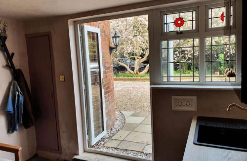 Saltford Apartment | Guest suite on the Avon Valley