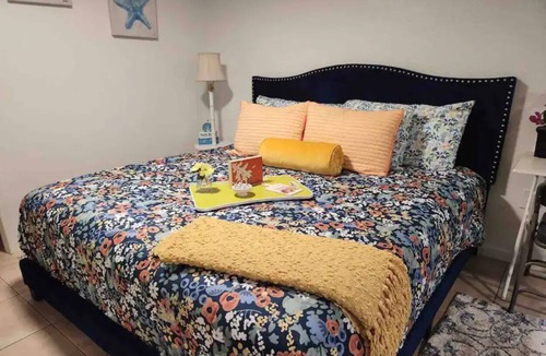 Lakeside Apartment | Guest Suite