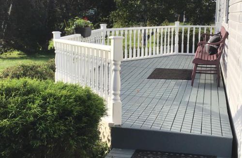 Summerside House | Guest Suites at Willowgreen Farm