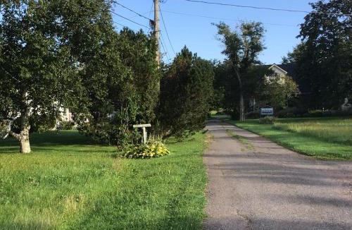 Summerside House | Guest Suites at Willowgreen Farm