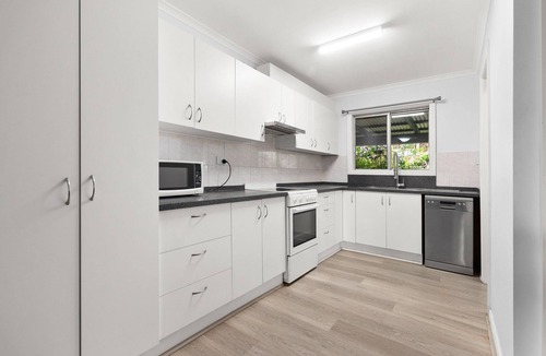 Canoelands House | Guesthouse by Maroota Greens