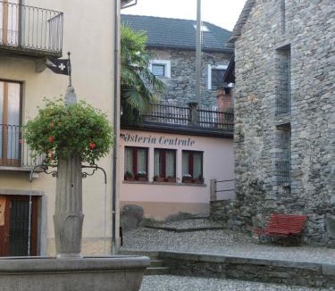 Intragna House | Guesthouse "Castello del Nucleo"