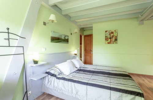 Habas House | Guesthouse 'Chalosse' with Shared Pool, Wi-Fi, and Air Conditioning