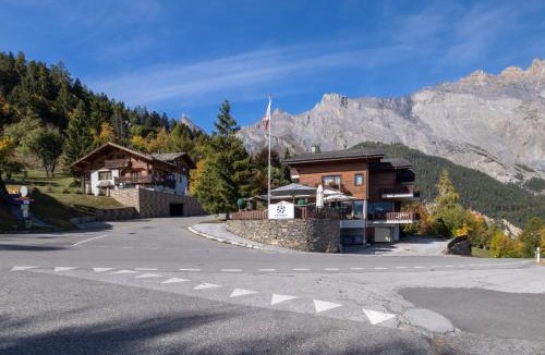 Chamoson Hotel | Guesthouse Hotel Between