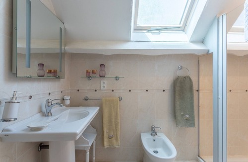 Habas House | Guesthouse 'Jardin' with Shared Pool, Wi-Fi, and Air Conditioning
