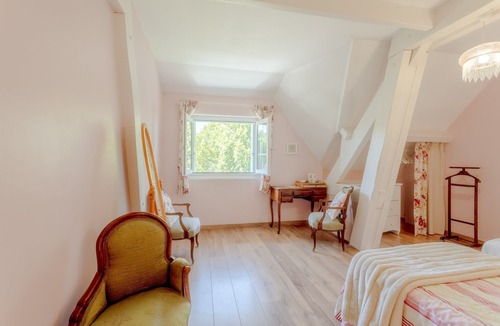 Habas House | Guesthouse 'Jardin' with Shared Pool, Wi-Fi, and Air Conditioning