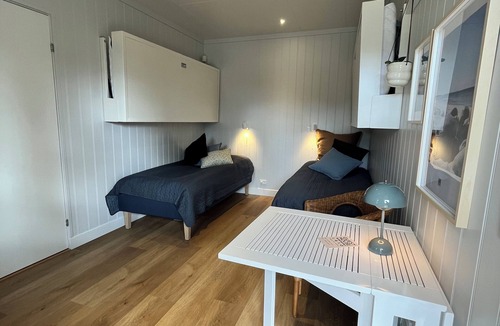 Vestero Havn Bed & Breakfast | GuestHouse Læsø