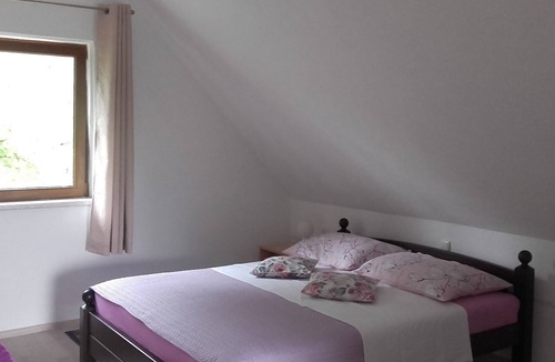 Poljanak House | Guesthouse Loncar is waiting for you! Just come and enjoy :)