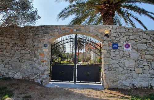 Cove Murtar House | Guesthouse Palma