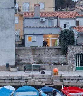 Valun Apartment | Guesthouse Pijerino