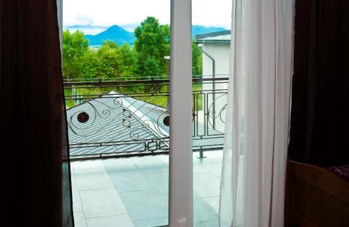 Udbina House | Guesthouse Pink Panther