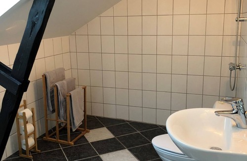 Vedbaek House | Guesthouse - Sandbjerg /Vedbæk - Beautiful nature and close to Vedbæk beach