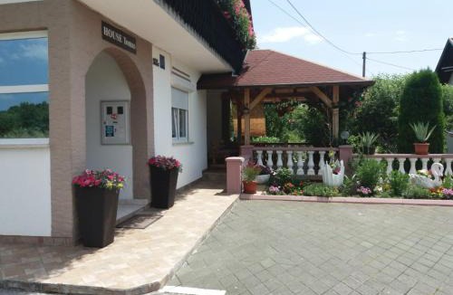 Catrnja House | Guesthouse Tomas