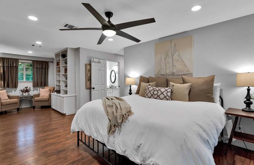 Waco House | Guesthouse with a Game Room! 17 min to Silos!