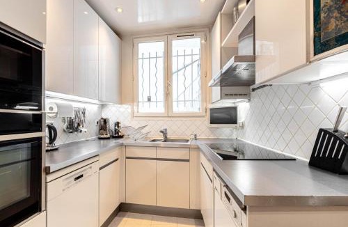 Chaussee-d'Antin Apartment | GuestReady - A Slice of Parisian Paradise