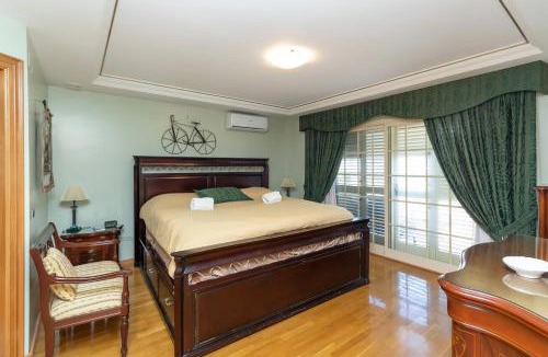El Puig de Santa Maria Villa | GuestReady - A un paso del Mediterráneo