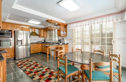 El Puig de Santa Maria Villa | GuestReady - A un paso del Mediterráneo