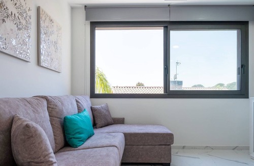 Masnou Apartment | GuestReady - April Rose Pool Apartments 2.8