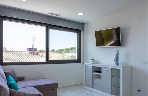 Masnou Apartment | GuestReady - April Rose Pool Apartments 2.8