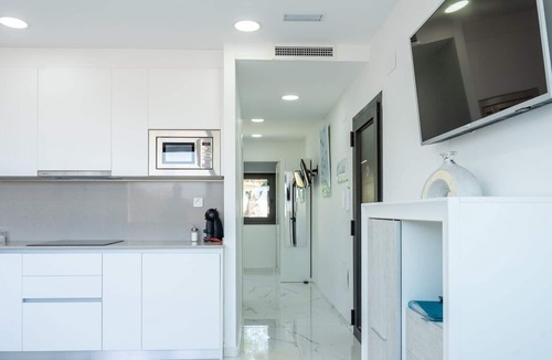 Masnou Apartment | GuestReady - April Rose Pool Apartments 1.9