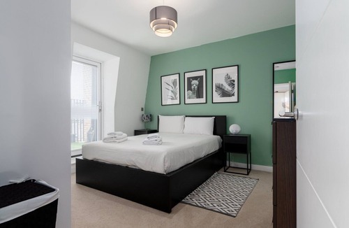 Woolwich Apartment | GuestReady - Blue essence with balcony in Woolwich