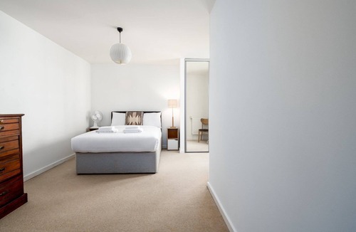 Bow Apartment | GuestReady - Bow luxury haven