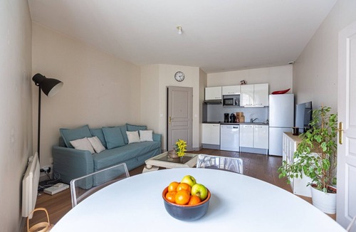 Saint Genes Apartment | GuestReady - Bright in the center