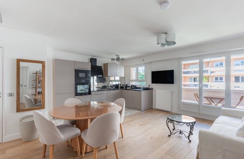 La Villette Apartment | GuestReady - Charm & Comfort with a balcony