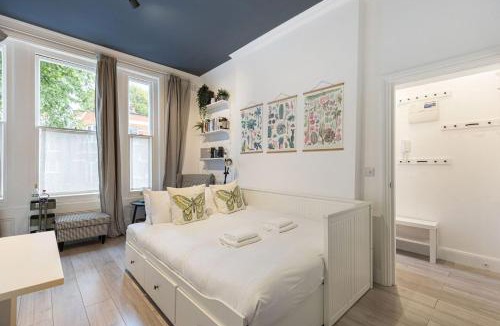 Addison Apartment | GuestReady - Charming Brook Green Studio